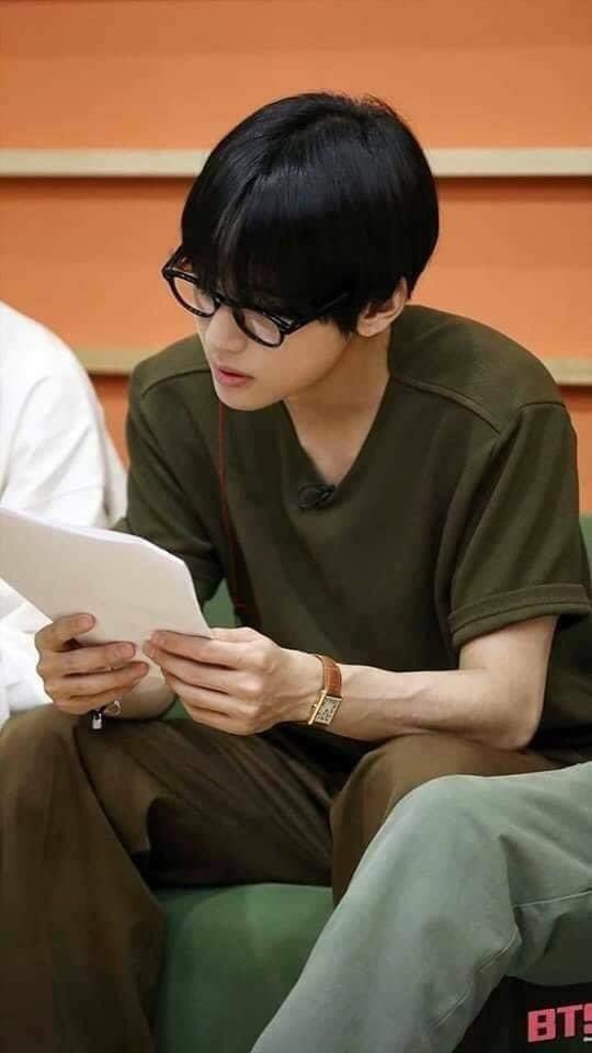 Kpopblushes's tweet photo. KIM TAEHYUNG RAYGUN SHIRT  for only Php800.00
 Color: Beige, Brown , White , Black , and White

DOP: 500 downpayment

ETA:LateAugust
 
#bts #bt21 #btsmerchandise #bt21ph #bt21official #bt21merchph #bt21sale #bt21sleepwear #btsmemories2016 #btsmemories2018 #btsmemories2017 https://t.co/FDyBNVQmpf