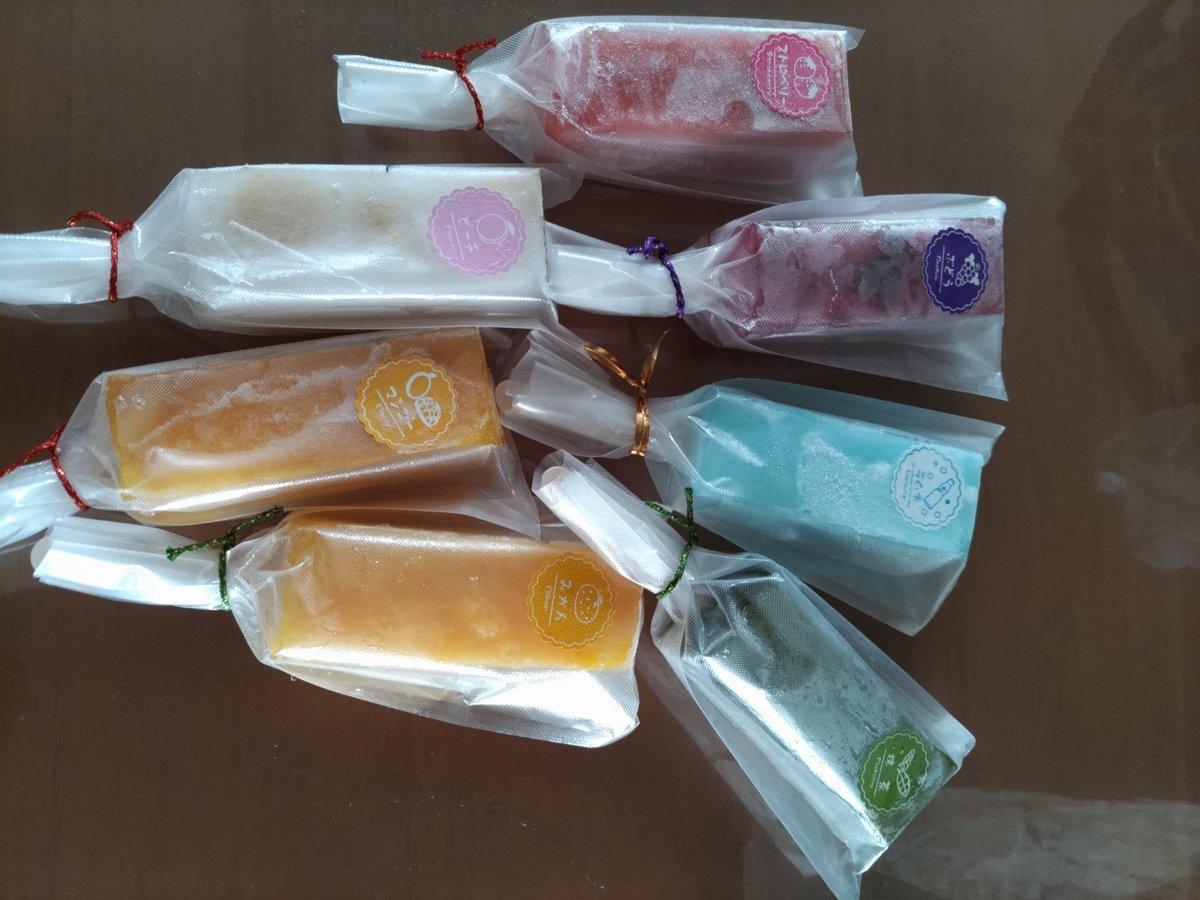 yulice0102's tweet photo. 地元でくずバー買ったった( ´ ▽ ` )
味もう少しあったけど、また今度(* ´ ˘ ` *) https://t.co/RuyGhA9fRi