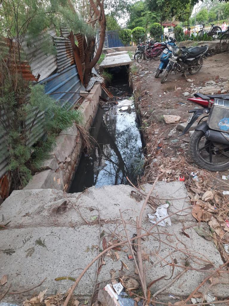 <a href="/noida_authority/">NOIDA Authority</a> <a href="/CeoNoida/">CEO, NOIDA Authority</a> Residents of Great Value Sharanam, Sector 107 request to clear the stinking stagnant water in Nala around the boundary wall and restore its flow. Stagnant water is emitting unbearable foul smell and its a health hazard.