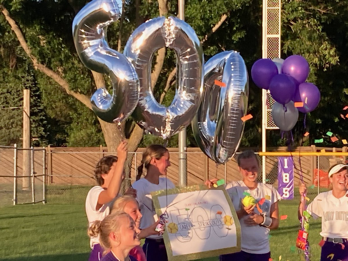 Congratulations to Carlin Smith for reaching a huge milestone.  She struck out her 500th victim in her outstanding SB career at MOC-FV.  Very proud of you Carlin!