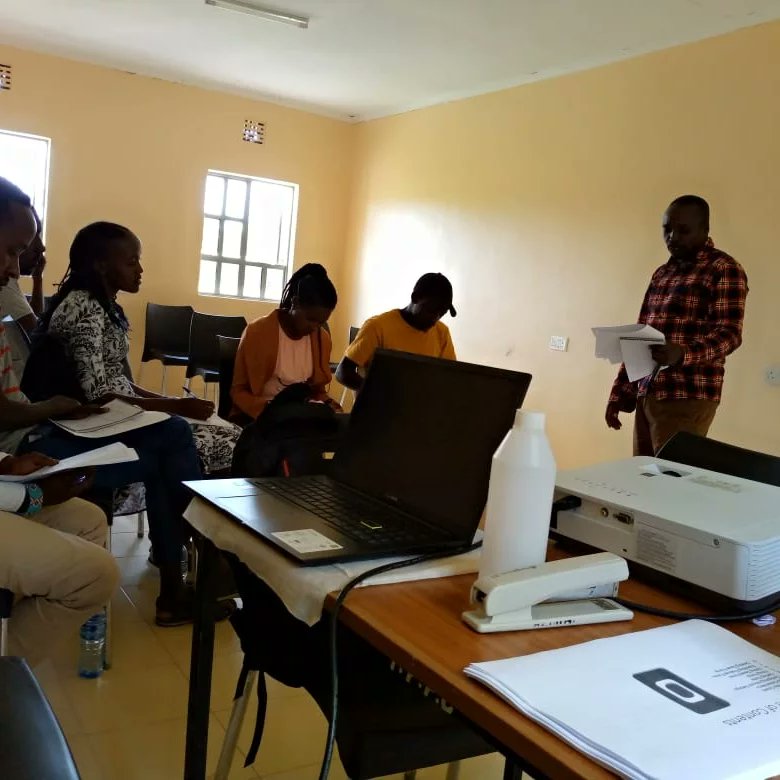 themaatrust's tweet photo. Over the last two days, we have trained six enumerators on
data collection using the Kobo Collect app. The six enumerators will now start mapping and collecting data to create a baseline for the beekeeping project.
#beekeeping #themaasaimara #giz #developementbecauseofwildlife https://t.co/5xl7M8oeIq