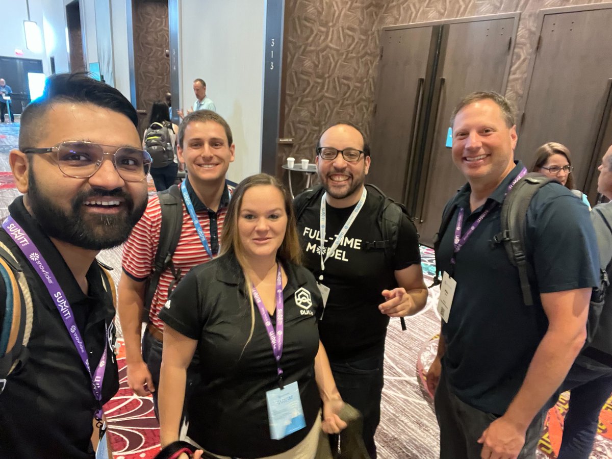 HeatherPierso87's tweet photo. Another magical moment for #AICG / #DataLakeHouse @ #SnowflakeSummit - Meeting @felipehoffa was incredible!

👋 Follow me on my journey to #DataDriven enlightenment 💡 @HeatherPierso87

#ActionableInsights
#DataInformed
#Data
#TheDataCloud
#MakeItSnow
#NoBadData
#DataIntegration https://t.co/rraW2rfG8a