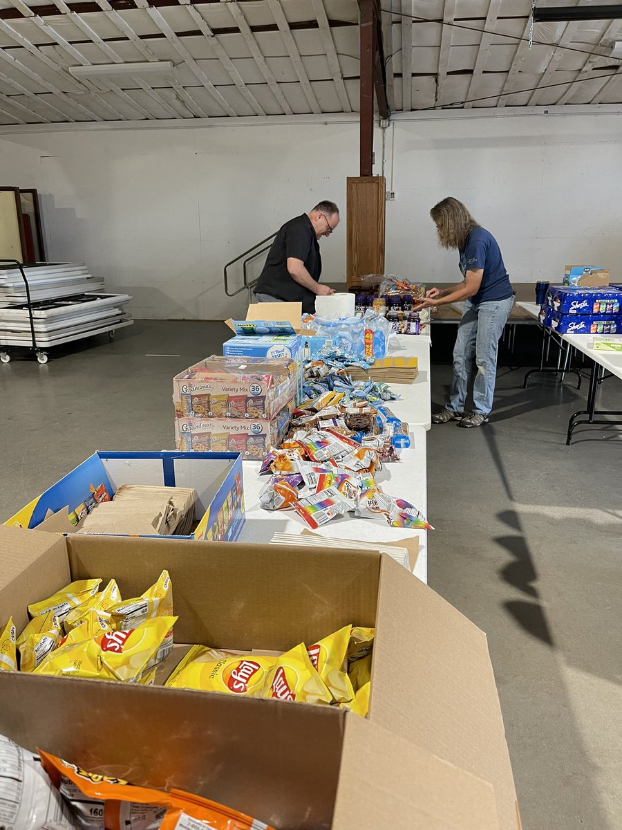 McLovin1019's tweet photo. Because of the generosity of our community, The Big J Show Flood Relief Fund was able to raise over $21,000 to help those affected in Carbon County and Stillwater County. Over the last 10 days I’ve got to meet some incredible people that embody the phrase “Montana Strong.” https://t.co/e1SeIrpcJc