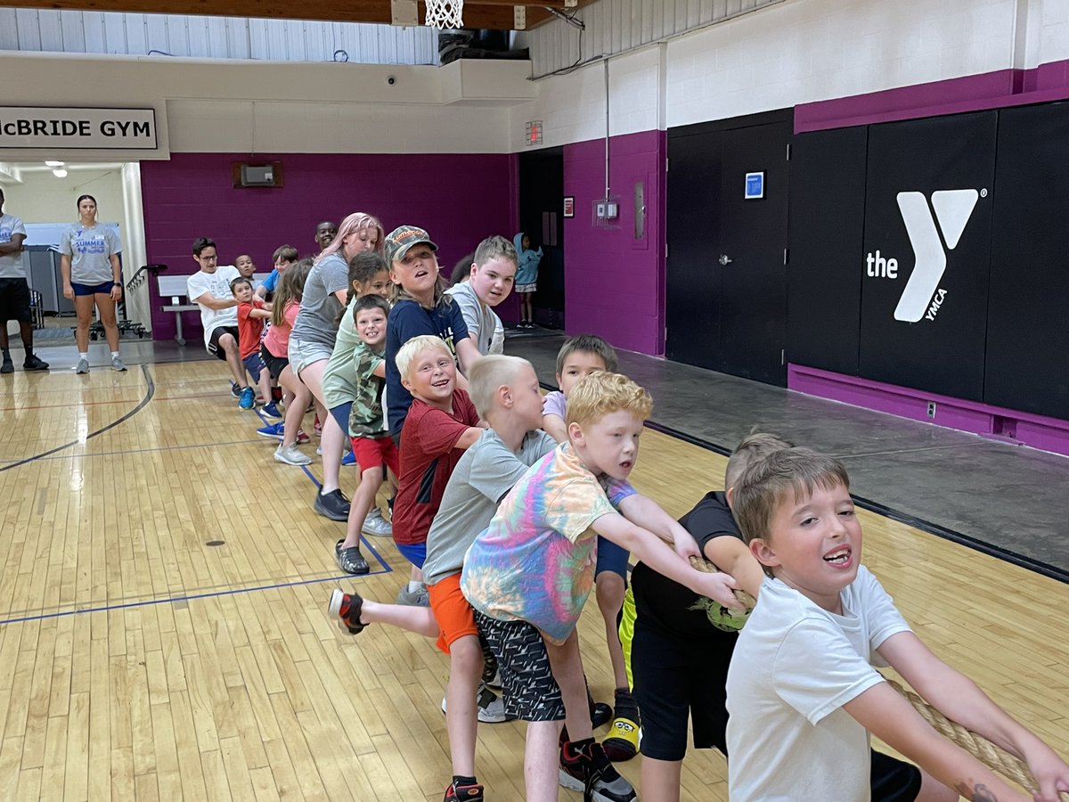 TrioMath's tweet photo. Our Upward Bound Math-Science students enjoyed some time with the Knox County YMCA Day Camp kids this afternoon! Our students led everyone in kickball, powerball, &amp; tug of war.  I think everyone might have enjoyed the popsicles most of all!! 😋 Thanks for letting us come visit! https://t.co/3yHQuMasBR