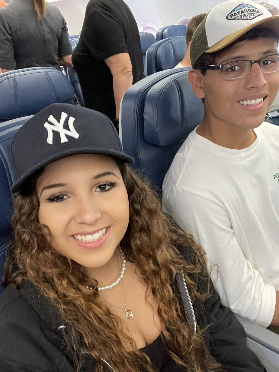 JustBridgit's tweet photo. On our way!
@TRIBEAthletics3 https://t.co/zmIcdcXOzg
