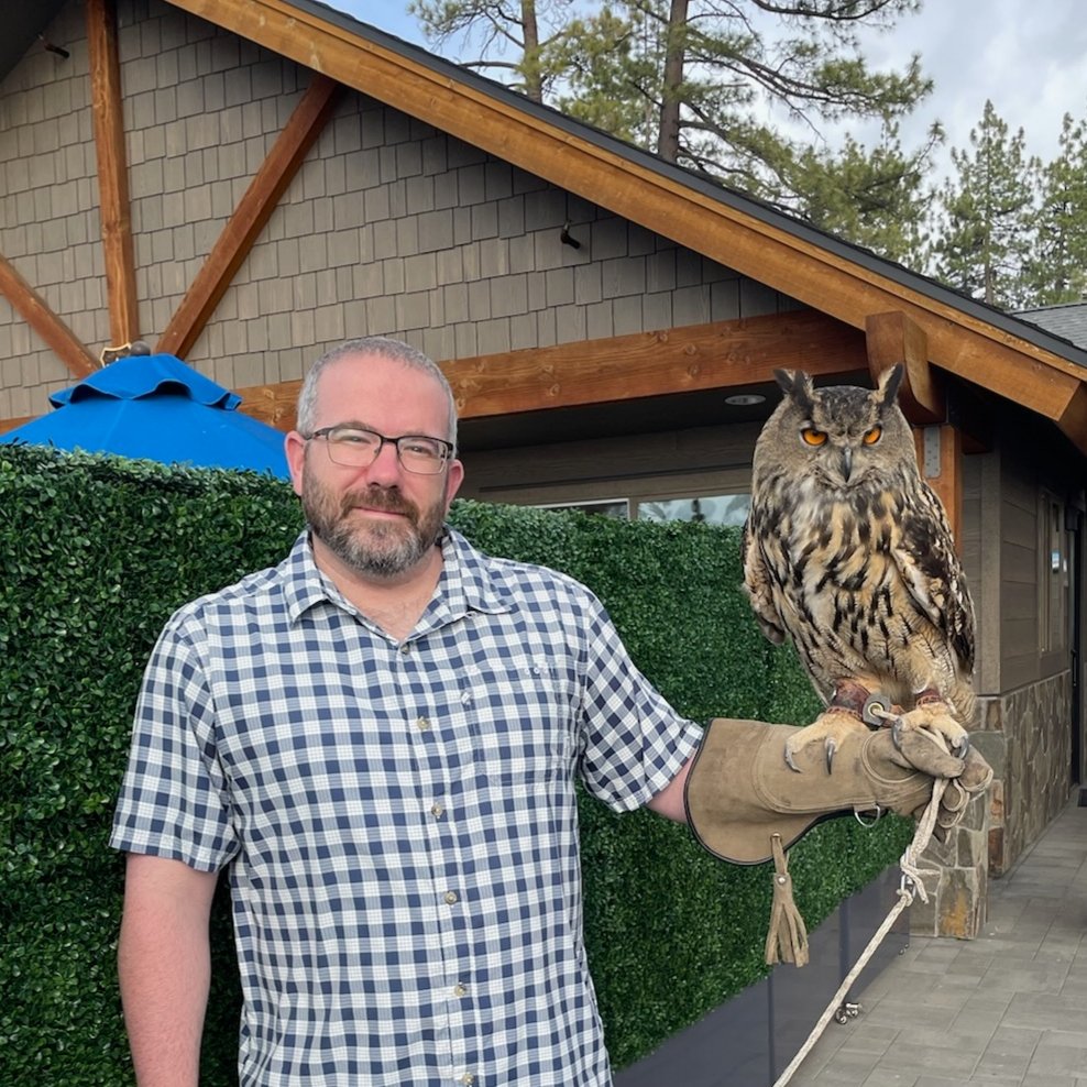 Baseball_Moods's tweet photo. Last night before pageant, let's get it Lake Tahoe!
Just a fricking awesome Eurasian Eagle Owl at our event tonight.
#TeamPHCP #Hooters https://t.co/ziexlbjPjD