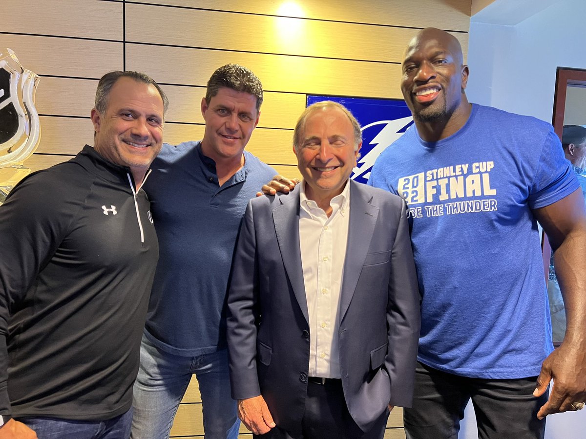 Titus O'Neil tweet media