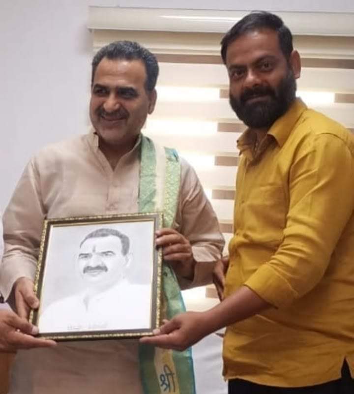 केंद्रीय राज्यमंत्री भारत सरकार एवं मुजफ्फरनगर से लोकप्रिय सांसद, आदरणीय  डॉ० संजीव बालियान जी को जन्मदिन की बहुत बहुत बधाई एवं हार्दिक शुभकामनाएं।
<a href="/drsanjeevbalyan/">Dr. Sanjeev Balyan</a> 
<a href="/dhirajsharmabjp/">Dheeraj Sharma BJP 🇮🇳</a> <a href="/Thakuranujbjp/">Thakur Anuj Raghav</a> <a href="/Voice_of_ankit/">Ankit Sharma</a> <a href="/isomendratomar/">Dr. Somendra Tomar</a> <a href="/sanjivsharmabjp/">SANJEEV SHARMA</a> <a href="/sukhvindrasom/">Sukhvindra Som</a> <a href="/myogiadityanath/">Yogi Adityanath</a>