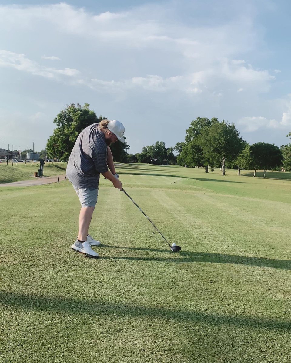 SpeeGolfs's tweet photo. #texasgolf #itsfuckinghot #weplayon https://t.co/OhglLwZokE