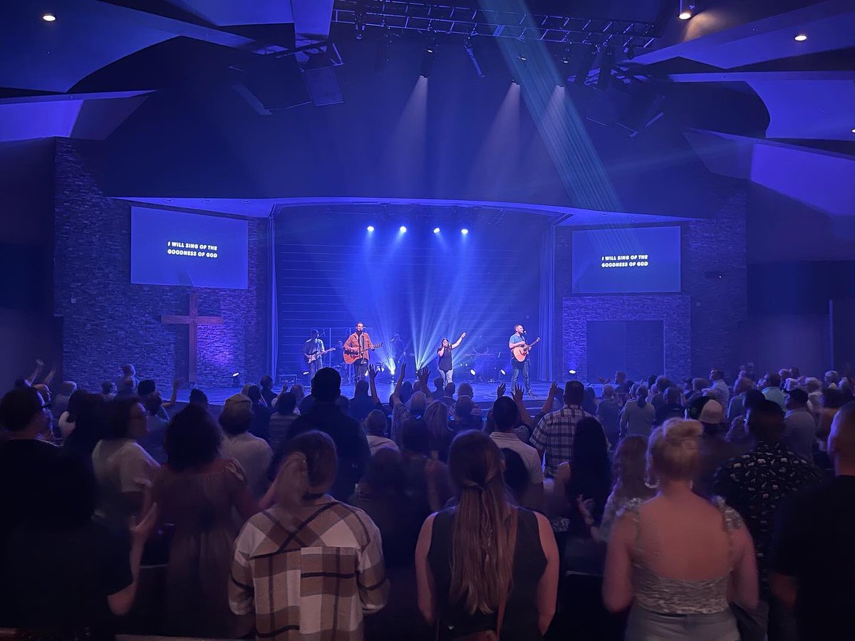 GeneAppel's tweet photo. What an amazing night of vision and worship as we prepare for the launch of Eastside Las Vegas! 🙌🙌 Thanks for all who prayed, thanks for all who came. Thanks for all the encouragement. Something special is brewing! #ThisIsForEveryone https://t.co/XIadYEbv5r