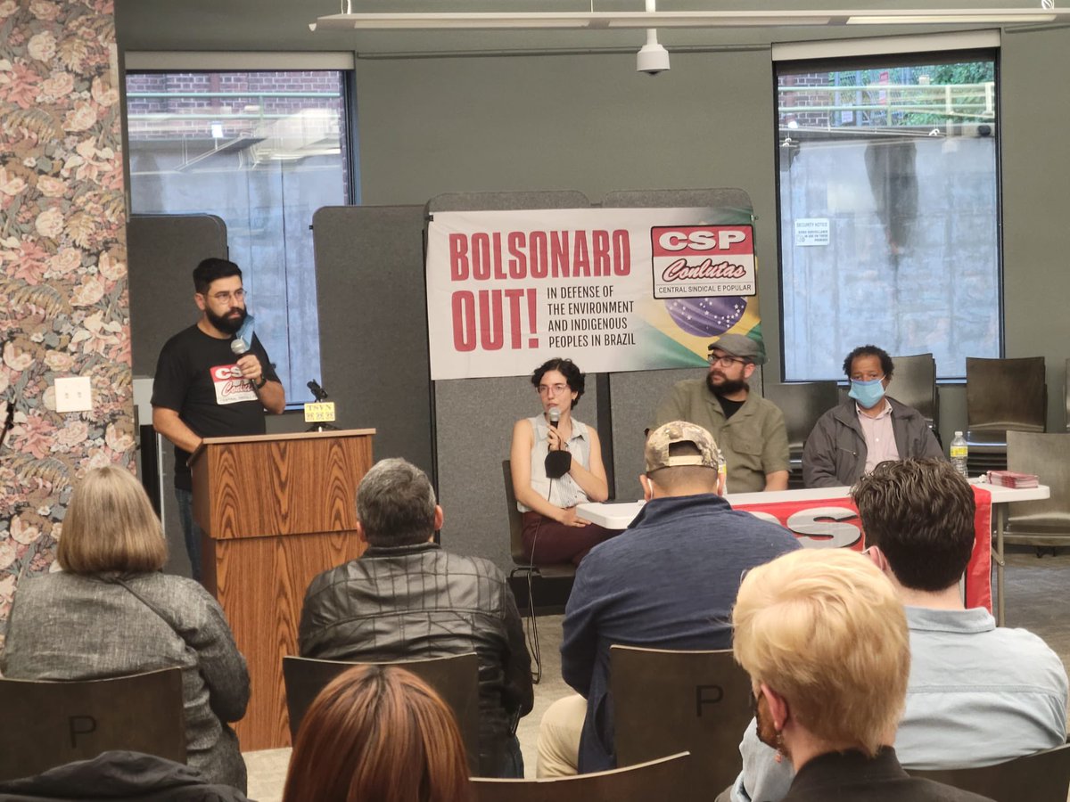 WorkersCt's tweet photo. Great night with members of @CSPCONLUTAS that ended with chants of “Bolsonaro Out”! From the US to Brazil to Ukraine, labor solidarity has no borders! Great to have new members of @217unitehere from the newly organized Graduate Hotel. @ULAnewhaven @WorkersVoice_US #newhaven https://t.co/Nyma9h1Kcb