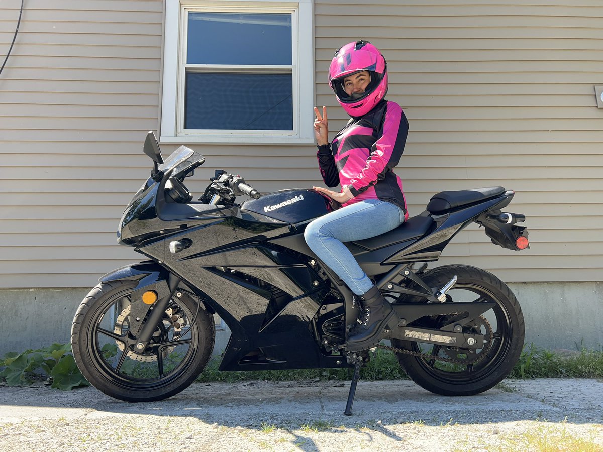 alkrider2's tweet photo. i already shared this on facebook, but i gotta share it here too. i love this little bike. a HUGE relief for me with fuel prices the way they are and such a good mental health boost! i missed it after not getting to ride for 4 years 💞 https://t.co/oHtFSs8KBs