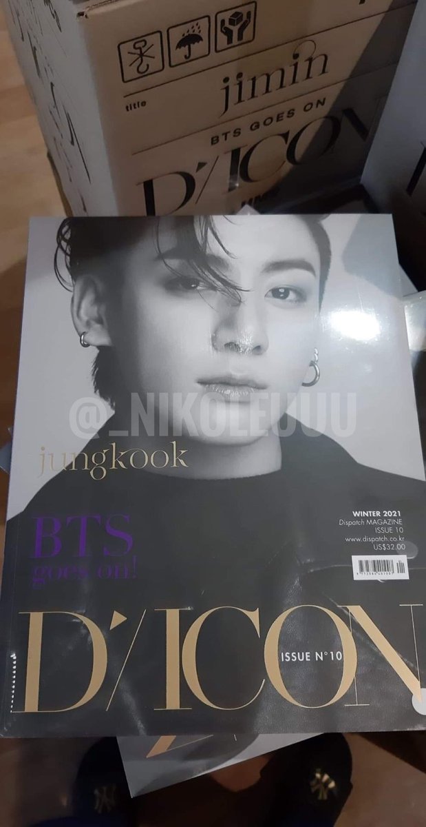 _nikoleuuu's tweet photo. #Nikoleuuu_Updates
Unposted photos of arrival for D’ICON BTS Vol. 10 (included in shipped out box in recent post). Put in KR add box last May 27. https://t.co/jNcEppDVs2