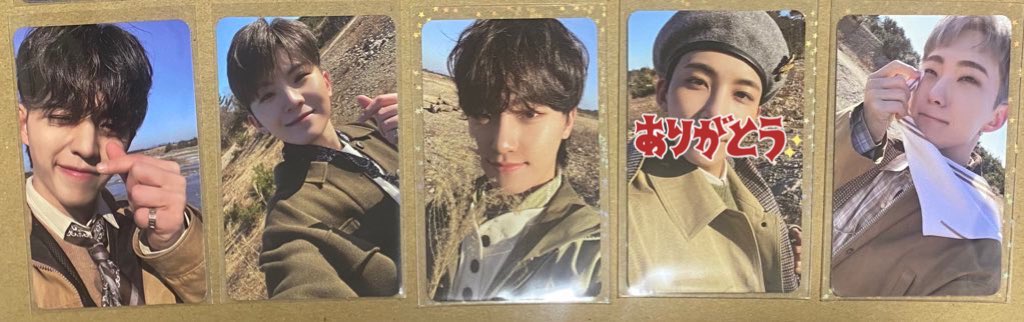 __skvmtg17's tweet photo. SEVENTEEN セブチ Face the Sun fts 通常盤 特典 ep 1 2 3 4 5 トレカ 交換 Path

譲　エスクプス ウジ ディノ ホシ

求　💖ミンギュ

郵送希望📮
お気軽にリプDMお願いします！ https://t.co/6ktvNkThqE