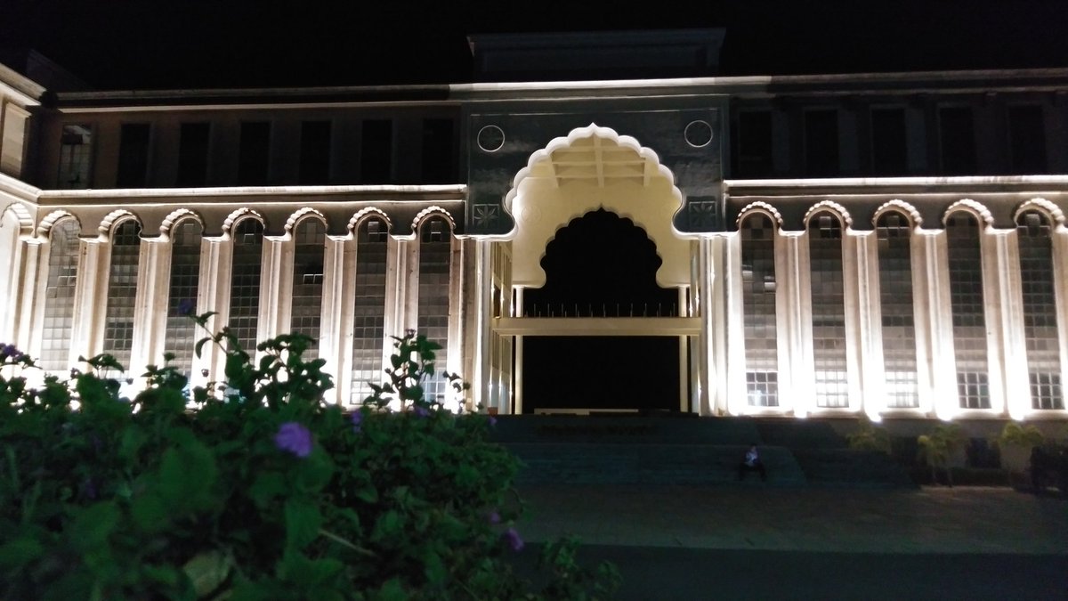 AvantikaUniv's tweet photo. Beautiful captures of Avantika Campus
Picture Courtesy: Bhanu Prakash Busagari
#AvantikaUniversity #MITIDIndore #MITSOE #MITSOM #MITPuneCampus #Campus #watercolourpainting
#photography #photographylovers #photooftheday #clicks #naturephotography #landscape #capture #yourshot https://t.co/1Y4FGmuD8K