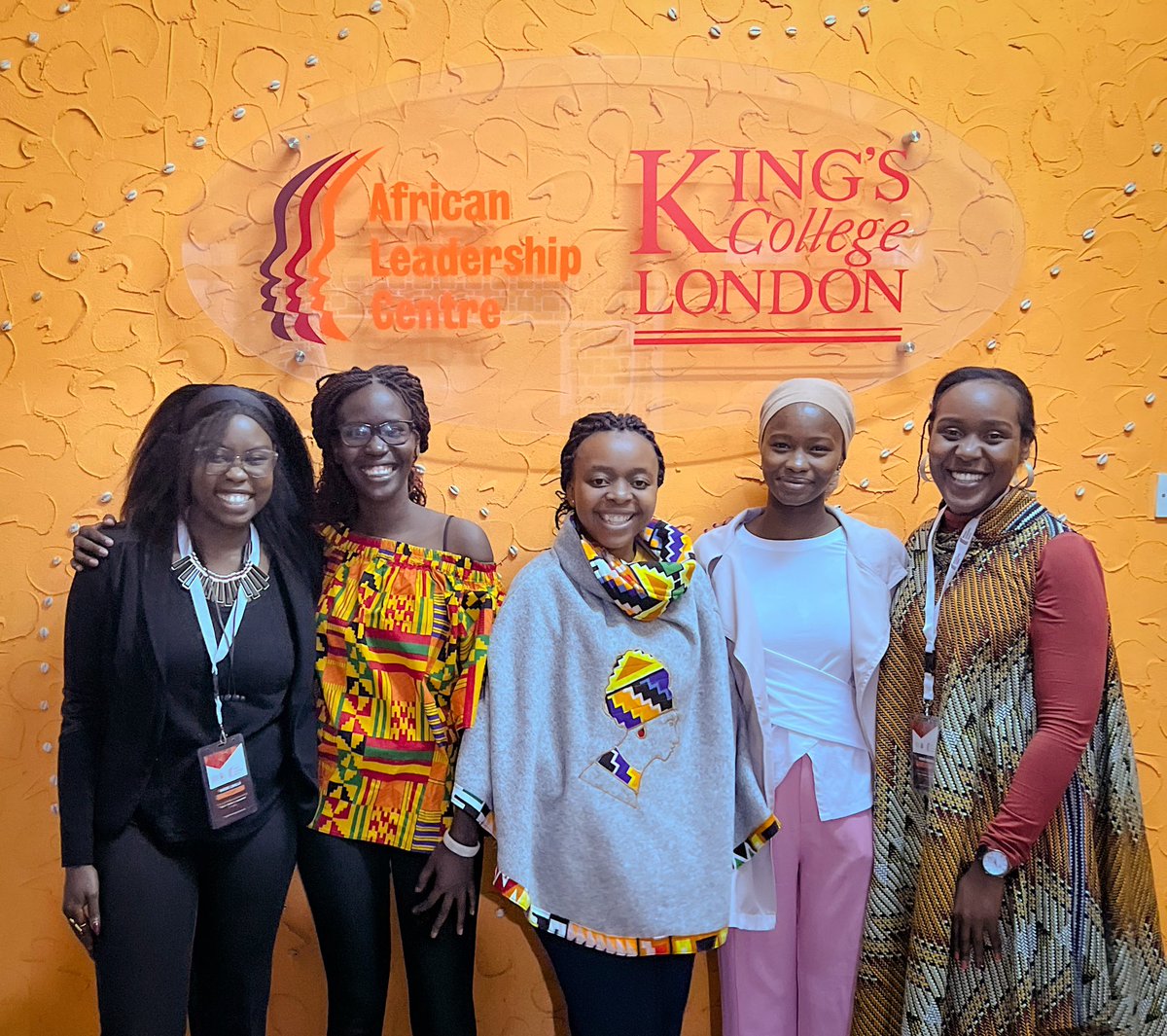 So lovely to meet these young leaders set on the path to influence peace, security and development in Africa. Their commitment to transforming their communities is exciting and inspiring #youngleaders #youngwomenleading #youngafricanleaders