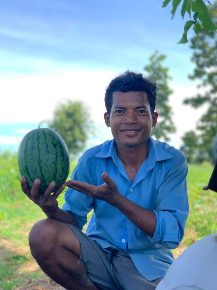ssrorn's tweet photo. Commune trade. Next week we will have our natural water melon. https://t.co/Q6dZXkLF6l