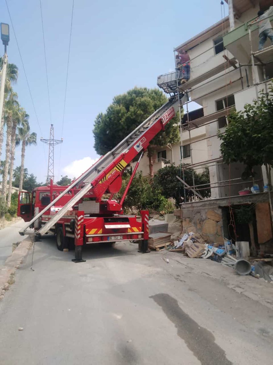 Mersin Tarsus Erdemli Toroslar Mezitli evden eve asansörlü şehir içi şehirler arası ambalajlı sigortalı taşımacılık 2000 TL'den başlayan fiyatlarla bizi aramadan karar vermeyin 0 543 499 33 01

#Evtaşıma #evdenevenakliyat #Asansörlütaşıma #sehiriçitaşıma #taşımacılık #transportat