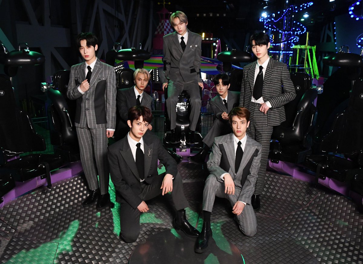 jwoonie_'s tweet image. estoy acá desde el pre-debut y sigo sin entender EN QUÉ MOMENTO CRECIERON TANTO!!!??? MIREN LO PEQUEÑOS QUE SE VEÍAN!?😭