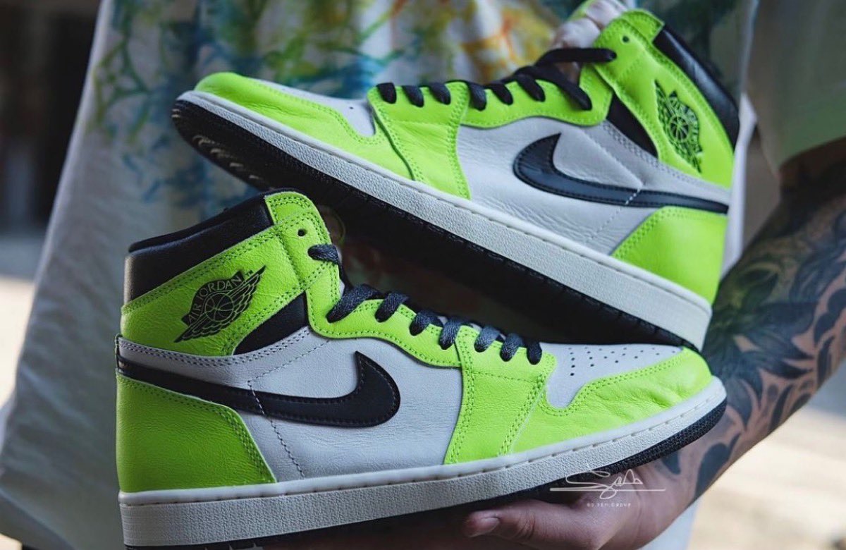 jordan 1 black toe volt