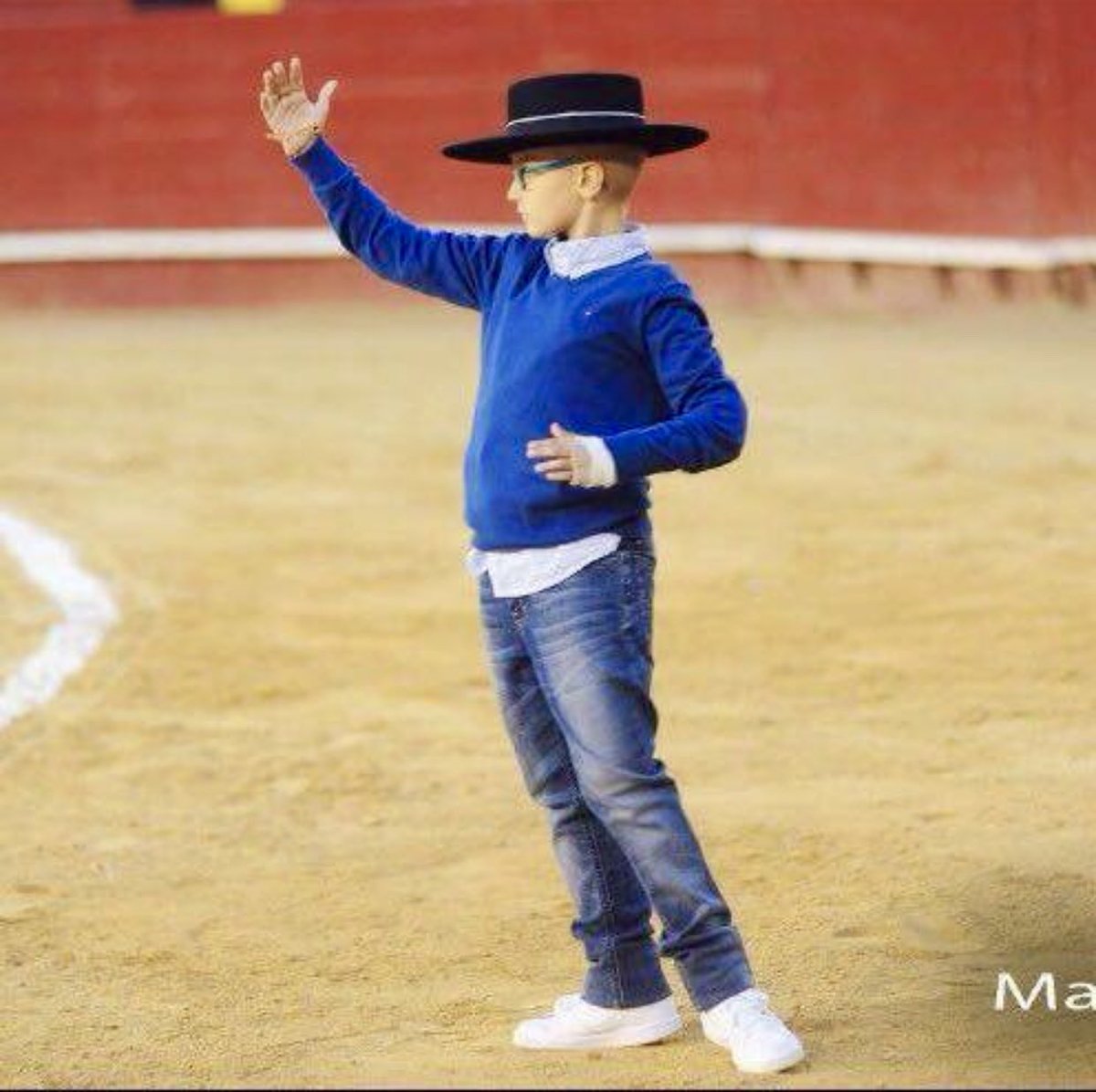 Ruego por favor maxima difusión tenemos que inundar el tweet con el hastag #FestivalMemoriaDeAdrian tenemos que conseguir que se instaure anualmente por todos los niños que luchan día a día por ganar la batalla y #EternoAdrian fue un ejemplo de lucha. Os lo agradezco de ❤️