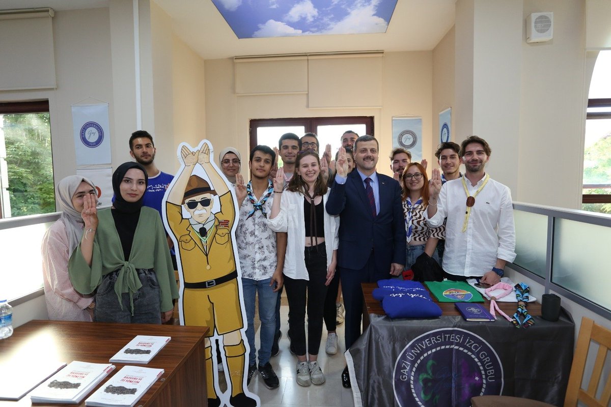 🔵Öğrenci Toplulukları Binasının Açılışı Yapıldı.

↪️ Açılışın detaylarına linke tıklayarak ulaşabilirsiniz.

⬇️
gazi.edu.tr/view/news/2892…

#GaziÜniversitesi