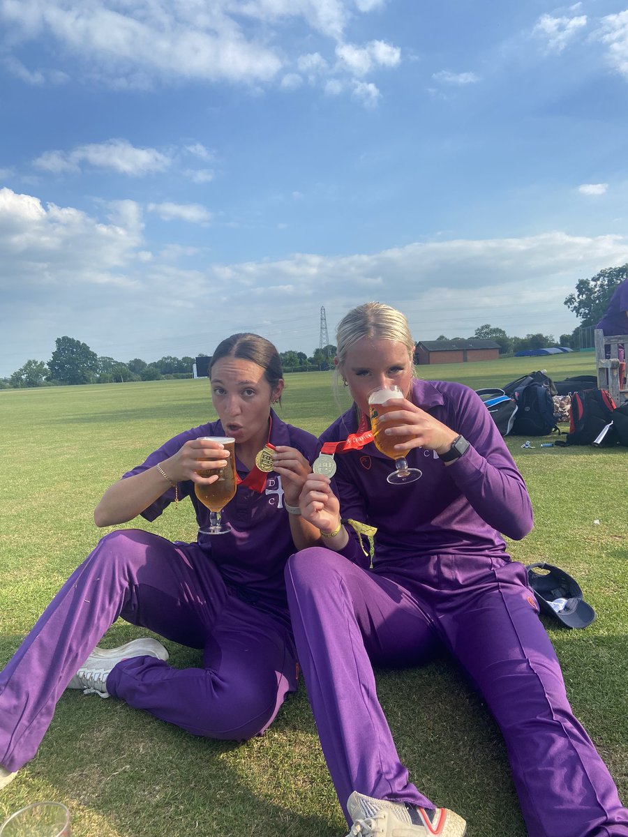 eleanorpringlev's tweet photo. BUCS Gold 2022💜
@duwcc https://t.co/L7kAOQFitm