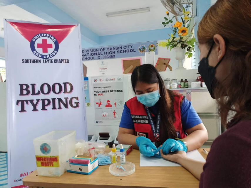 philredcross's tweet photo. #PRCHealthCaravan drives to Maasin City, Leyte!
Alagang Red Cross Health Caravan visited Manhilo National High School on June 22. A total of 341 individuals received the following PRC services: Blood Typing, Hot Meals, First Aid Training, and Health & Hygiene Promotion. https://t.co/hv68G51Cl3