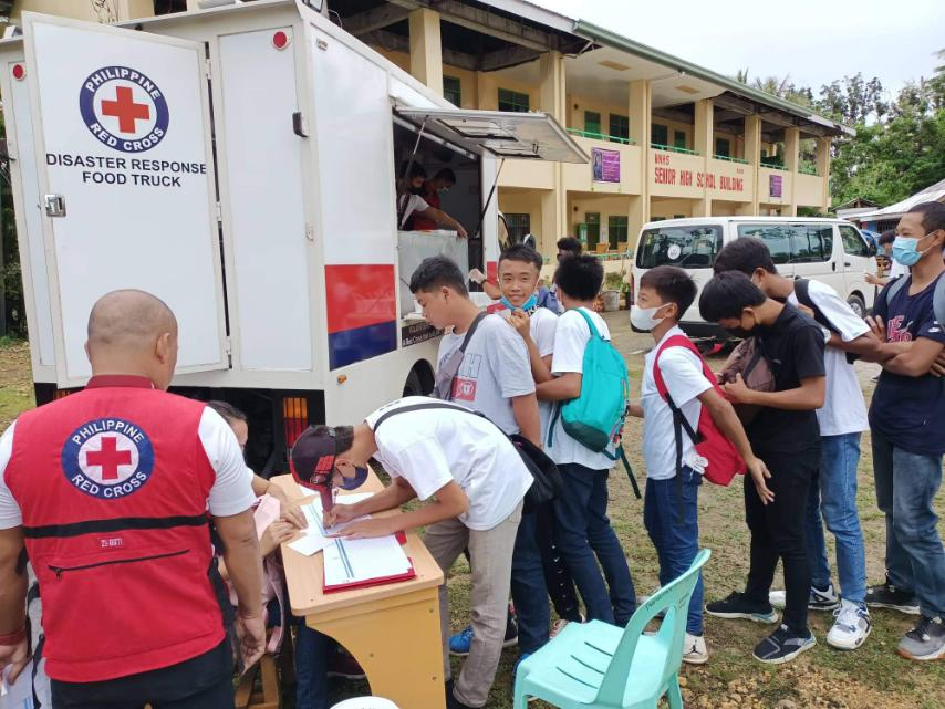 philredcross's tweet photo. #PRCHealthCaravan drives to Maasin City, Leyte!
Alagang Red Cross Health Caravan visited Manhilo National High School on June 22. A total of 341 individuals received the following PRC services: Blood Typing, Hot Meals, First Aid Training, and Health & Hygiene Promotion. https://t.co/hv68G51Cl3