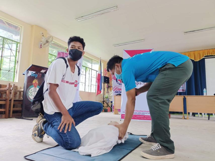philredcross's tweet photo. #PRCHealthCaravan drives to Maasin City, Leyte!
Alagang Red Cross Health Caravan visited Manhilo National High School on June 22. A total of 341 individuals received the following PRC services: Blood Typing, Hot Meals, First Aid Training, and Health & Hygiene Promotion. https://t.co/hv68G51Cl3