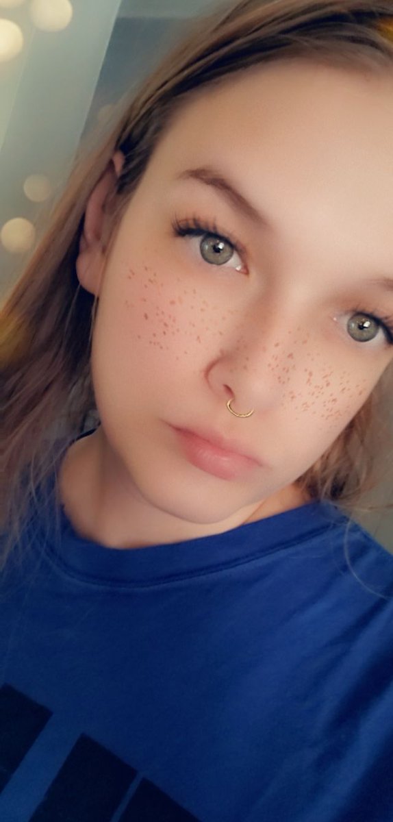 LuvaDubCub_'s tweet photo. This baby is very tempted to get a nose piercing 😬 #littleone #ddlg #babygirl https://t.co/xF0Dld9cnY