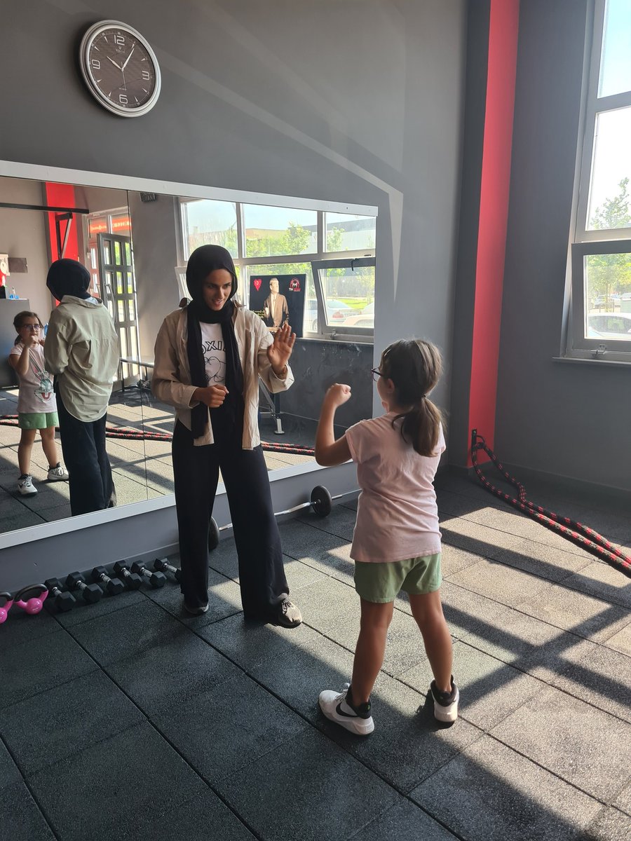 manisaboks's tweet photo. #boxingfit #spor #eğitim #sporcu @mehbaykan @kasapoglu @ozturkyunus45 @GSB_Manisa https://t.co/qIBJl8xadp