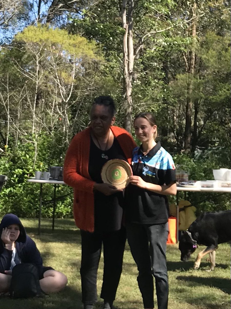 nickystevo's tweet photo. 🖤💛❤️
Wide Bay Womens Health 💕 Yarning circle 
Thank you so much #frasercoast #widebaywomenshealth #yarningcircle #culturalday Bon voyage  to Eloise 😘🤙🏻👋🏻 https://t.co/z4qhQYH3GV
