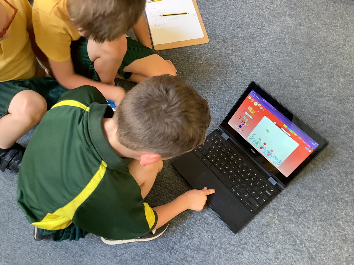 ashclasshh's tweet photo. In computing we have been looking at handling data. Last week we collected data and then presented it on a pictogram. It was lovely to see the teamwork between Y1 and reception. Y1 were being thoughtful and helpful.
#HighHamComputing https://t.co/9QXz6zkWf2