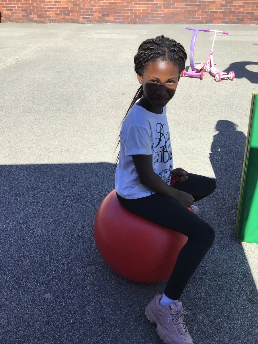 CCMPrimary's tweet photo. Afterschool club @Cc4c #games #football #outdoorfun  #activitys https://t.co/JlVPOlJwvs