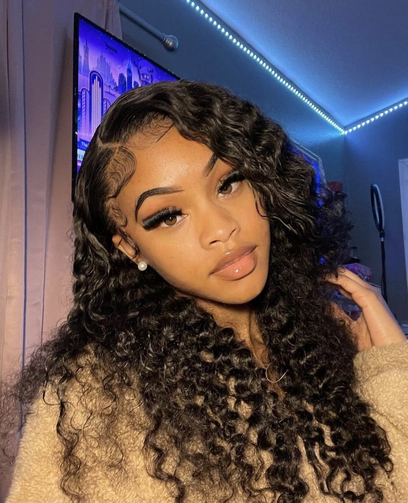 dasialesha's tweet photo. sorry i forgot my debit card , do you take face card ? 😩🥲🖤 https://t.co/HffuTr6TcU