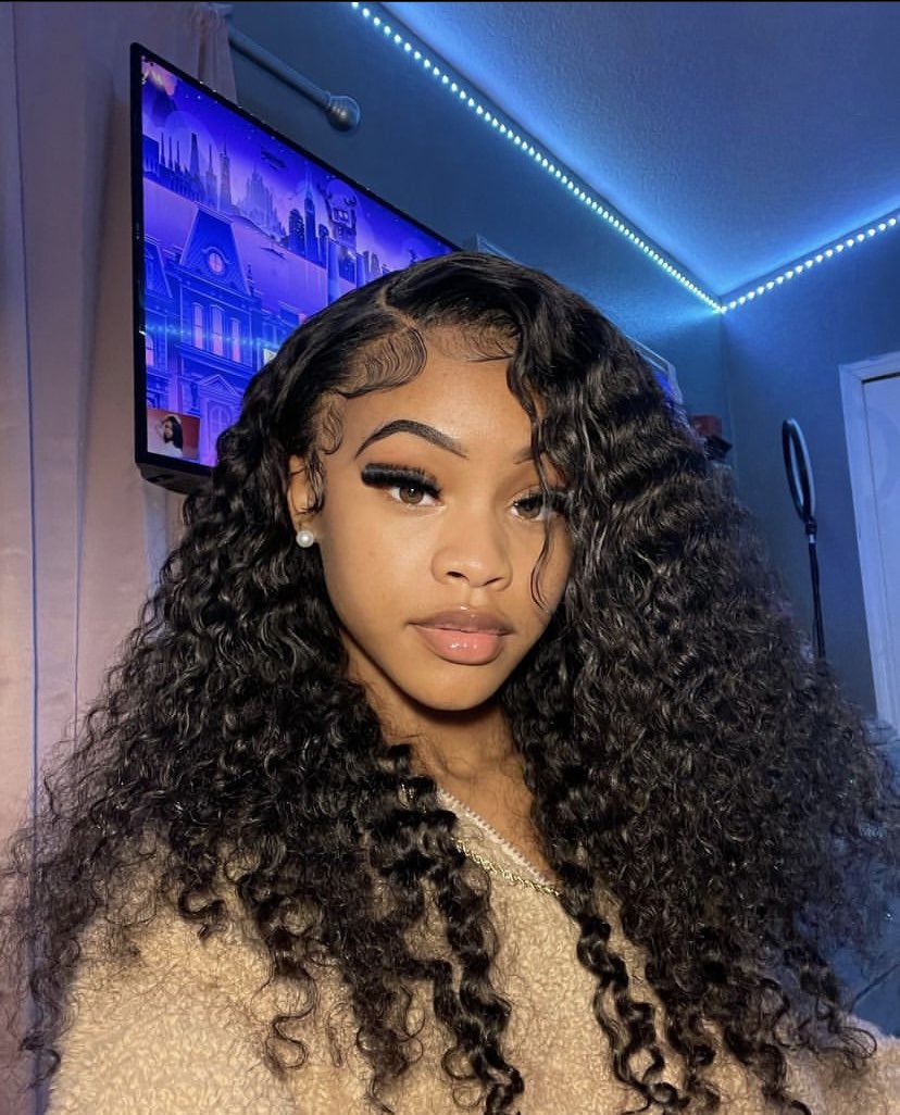 dasialesha's tweet photo. sorry i forgot my debit card , do you take face card ? 😩🥲🖤 https://t.co/HffuTr6TcU