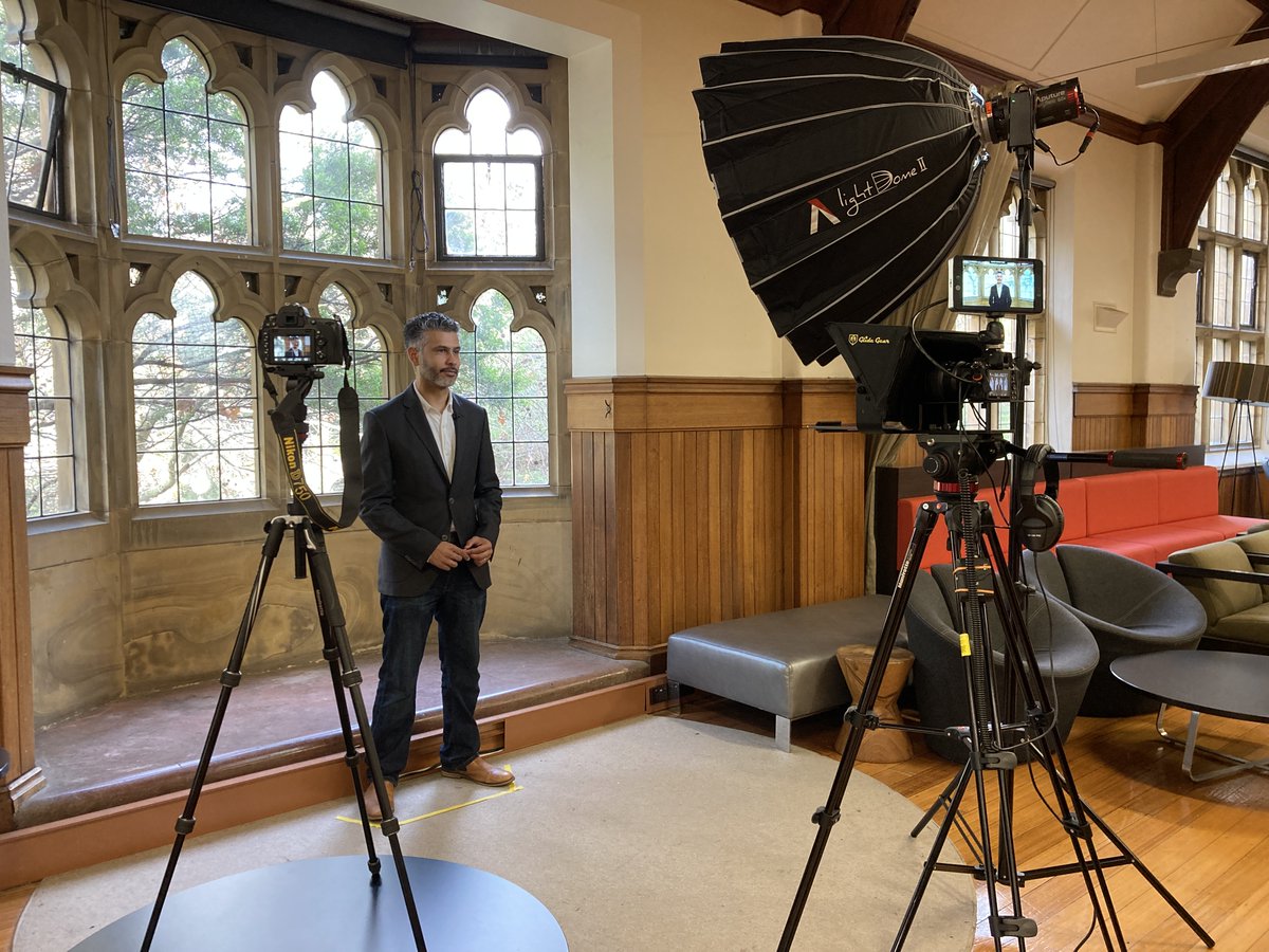 "If love prevails here, it's in the least likely of ways." <a href="/ETS_UniMelb/">English & Theatre Studies</a> took us behind the scenes as A/Prof David McInnis (@DNMcinnis), Associate Professor in English and Theatre Studies, records his Masterclass on Much Ado About Nothing – the June edition of 10 Great Books 📚❤️