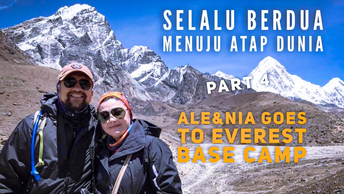“SELALU BERDUA MENUJU ATAP DUNIA..” ❤️❤️. 
ALENIA A JOURNEY TO EVEREST BASE CAMP-NEPAL. Su mulai memasuki Tukla di ketinggian 4620 mdpl! 
WouW..su lebih tinggi dari Base Camp Danau-Danau Carsztenzs ini! Nonton terus ya
**Alenia Pictures Youtube Channel : 
youtu.be/I31knhRi9Lc