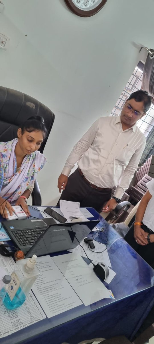 CollectorBharch's tweet photo. આજ રોજ “આરોગ્ય ઉત્કર્ષ પહેલ” અંતર્ગત 
“ PMJAY”ના રજીટ્રેશન કેમ્પ ગ્રામ પંચાયત અંદાડા તા. અંક્લેશ્વરની મુલાકાત લેવામાં આવી.
@CMOGuj @pkumarias @InfoGujarat https://t.co/x32Am0rPla