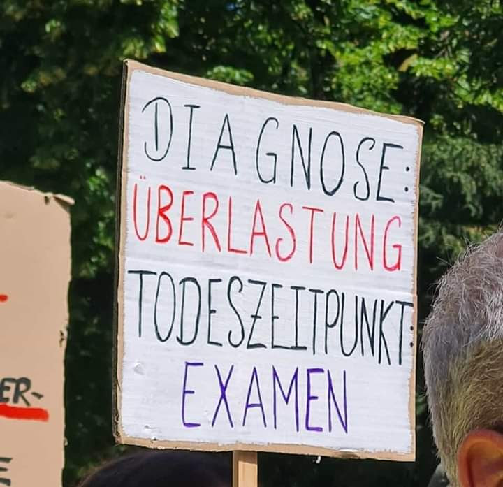 Ich kann meinen  Job als Praxisanleitung nicht mehr weiter  machen, wem soll ich dazu ermuntern und ausbilden unter sieben Voraussetzungen und wenn  die da oben nicht hinter einem  stehen?