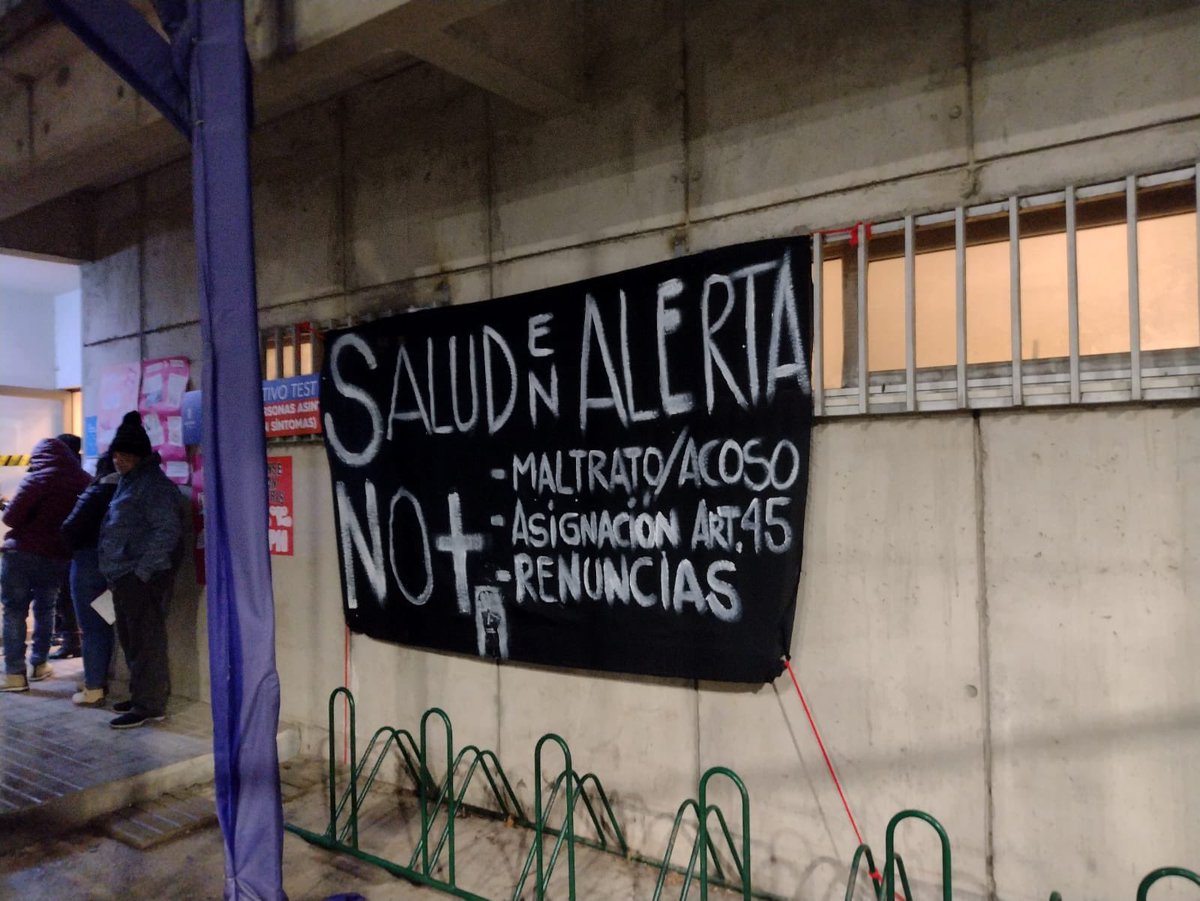 asoc_dos's tweet photo. Atención primaria en alerta.
“LOS FUNCIONARIOS DE SALUD MERECEN TRABAJAR EN CONDICIONES DIGNAS
Y SALUDABLES”#saludSantiago @Muni_Stgo @meganoticiascl @CHVNoticias https://t.co/wV3ucpFWCx