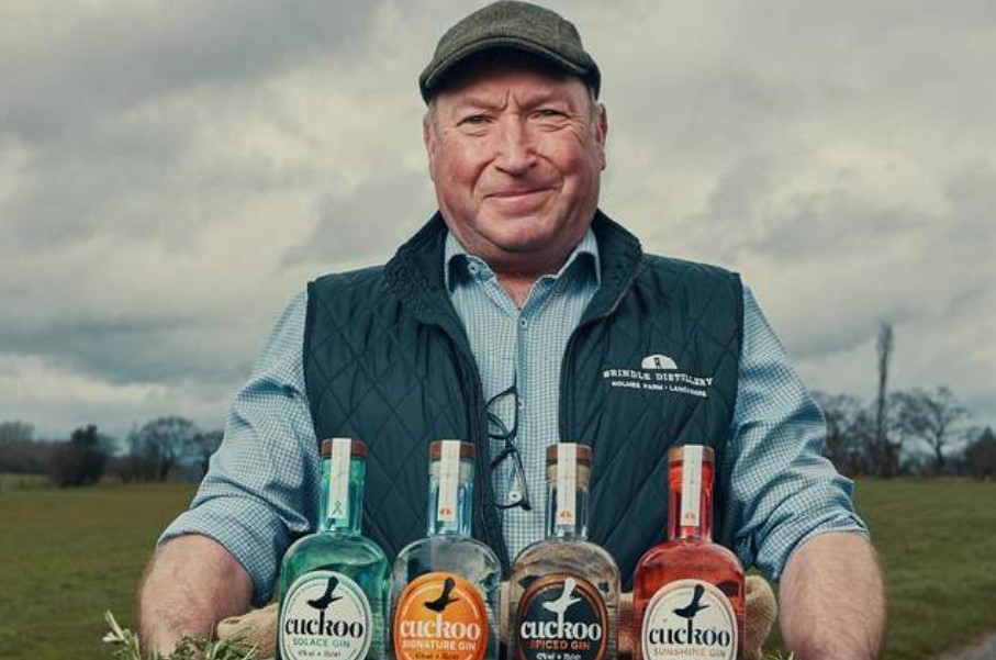 VisitLancashire's tweet photo. Learn more about the family behind the multi-award-winning @CuckooGin as they celebrate an amazing five years! 🎈 🌹 

Click here to read more 👉  https://t.co/WF4zpYkt26

#Gin #ShopLocal #Lancashire https://t.co/4AAUIBx36T