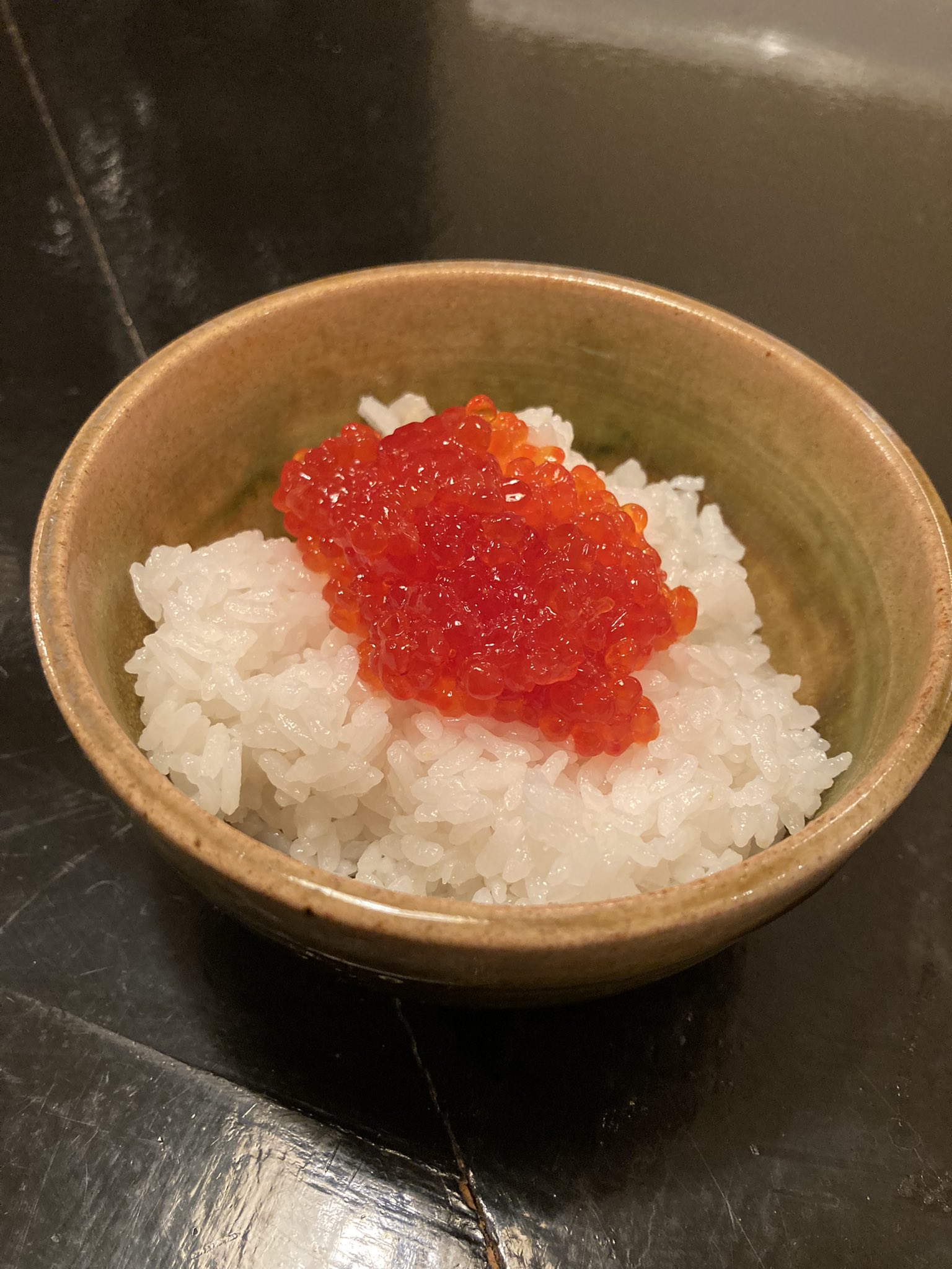 今井輝知 炊きたてご飯に燻製筋子 やっぱりこれに敵う物はない津軽衆の8割は大好きな 津軽弁で言う あっつまんまさすずご そのままでも美味しいのに燻製の風味でまた違う美味さ Coyoteranch 古洋亭楼 燻製筋子 Smoke 燻製 夜中に買える青森