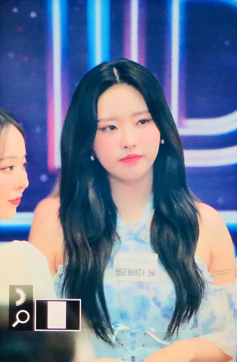 Hug_1113's tweet photo. 220623 프리뷰

#이달의소녀 #올리비아혜
#손혜주 #혜주
#LOONA #OliviaHye https://t.co/mhmcytDABd