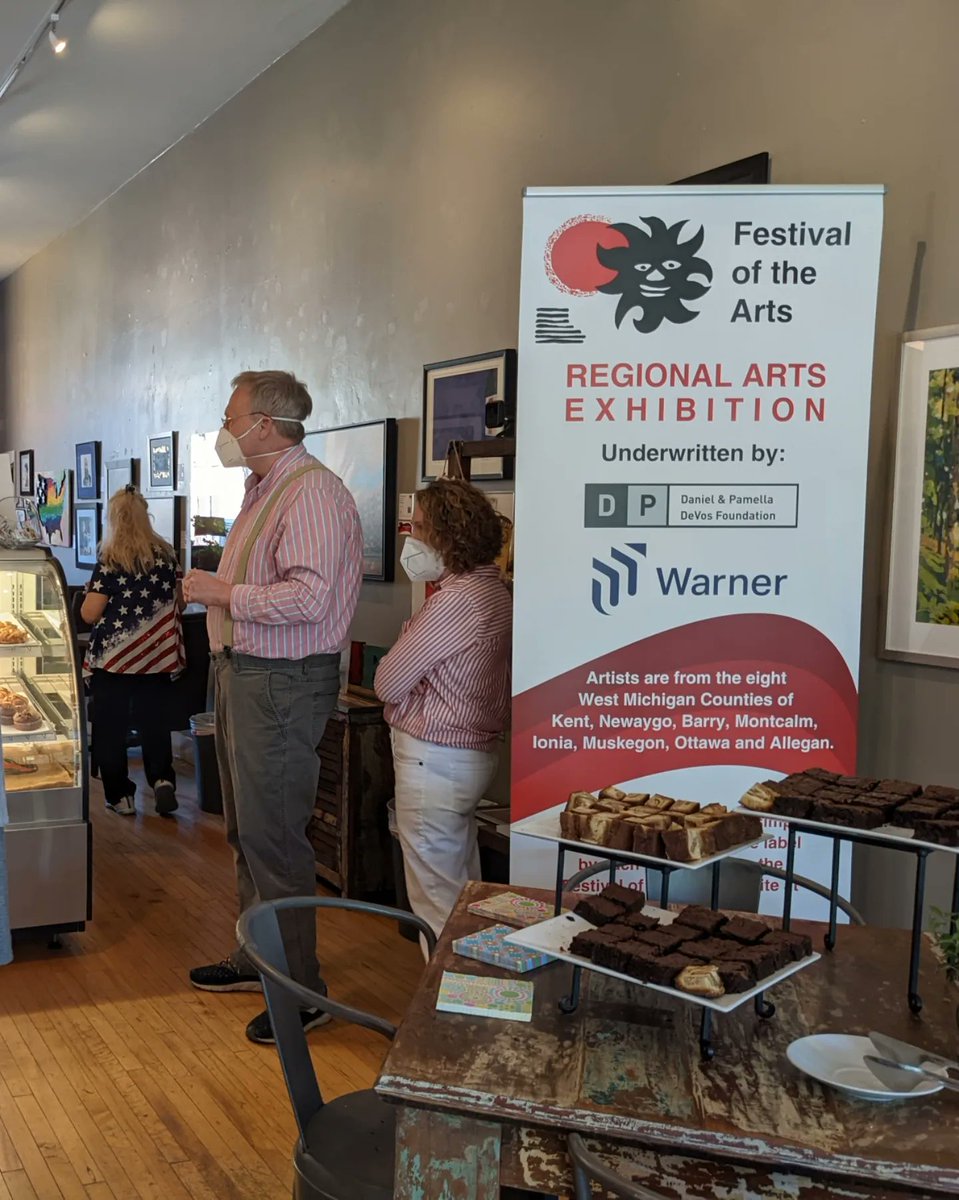 FestivalGR's tweet photo. Thank you @PalatteCoffee for hosting our artist reception last night!
#festivalgr #regionalarts #regionalartsexhibition #coffeeandart #palatte #artistreception https://t.co/8kPX7T9gkH