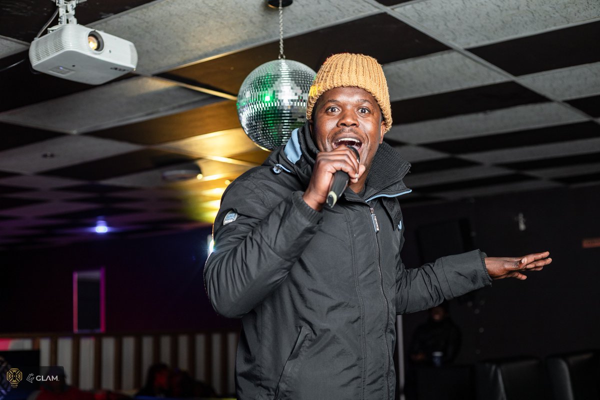 #aboutlastthursday
Karaoke Fun🎤
Let’s do it again tonight at 7pm
Best singer wins a bottle of bubbly🍾🍾🍾🍾