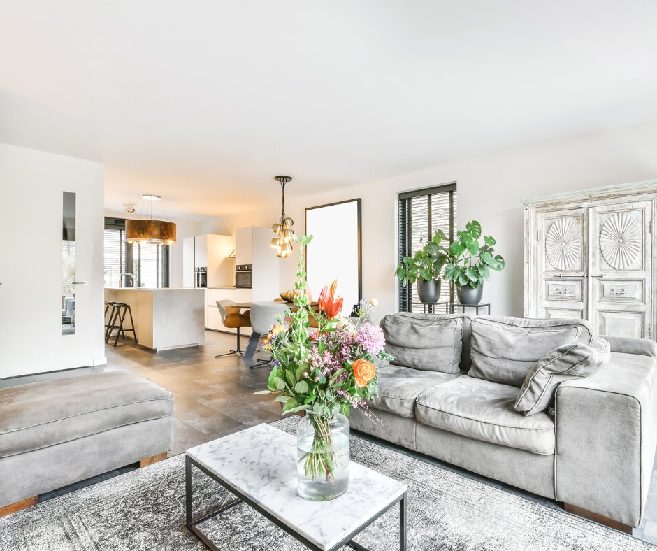 brenna_realtor's tweet photo. We have a program that allows you to increase the value of your home with no upfront cost to you!
Curious about Compass Concierge? 
📲 281-901-9891
#CompassHou #CompassRealEstate #CompassConcierge https://t.co/4PqBdWxsd2