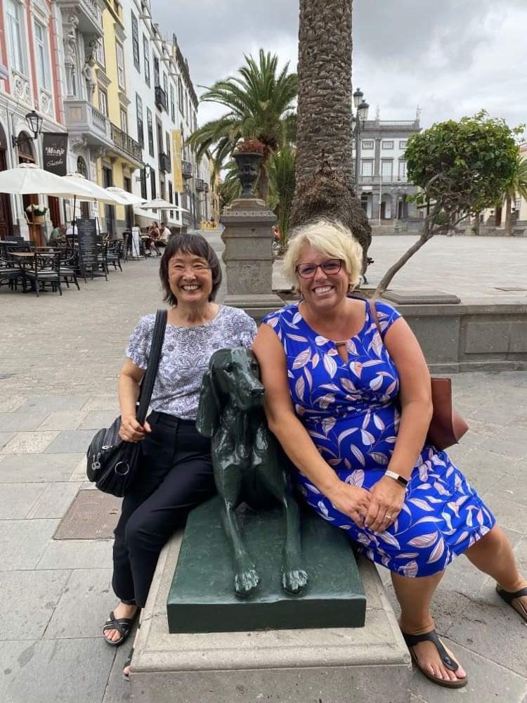 DoctoraDavis's tweet photo. @WashUSpanish Profe y doctoranda anterior, reunidas en el Congreso Galdosiano 🎉🎉 https://t.co/uS22yrLiij