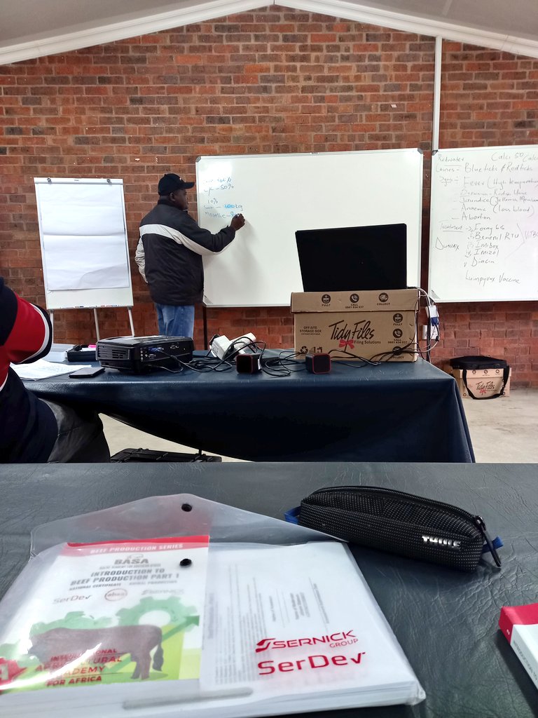 ThaboDithakgwe's tweet photo. We can't keep learning if we think we already know everything. Grateful to be here, learning and being a better farmer each day. https://t.co/XuVh58YHIO